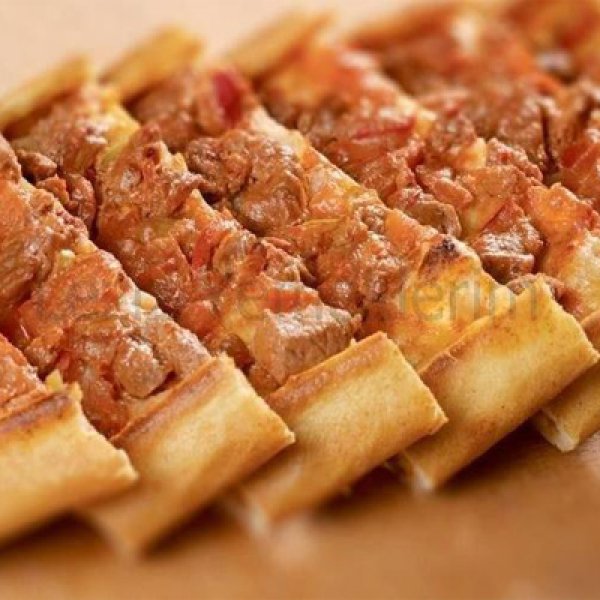 Kuşbaşılı Pide